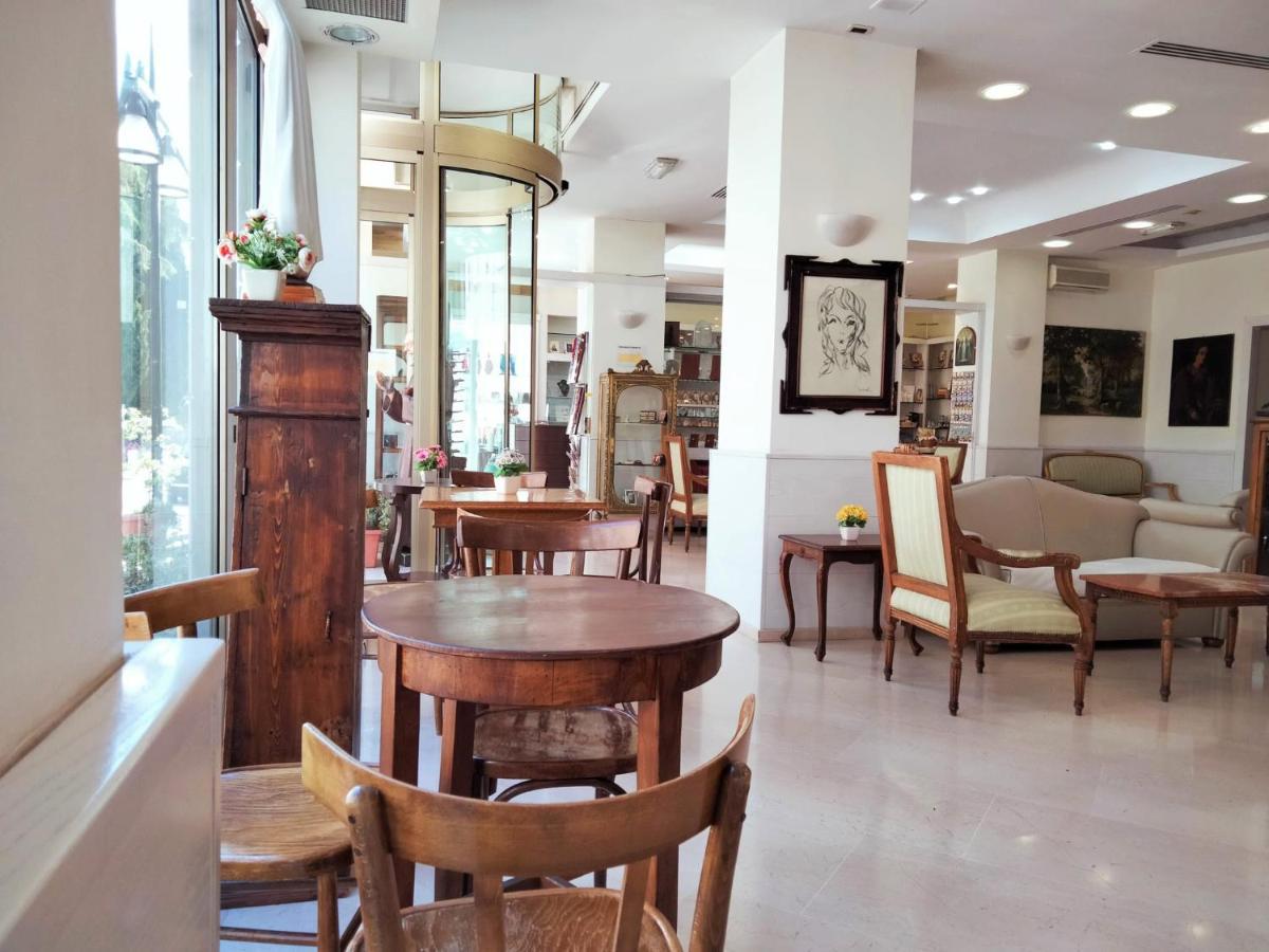 Hotel Pace 산 조반니 로톤도 외부 사진
